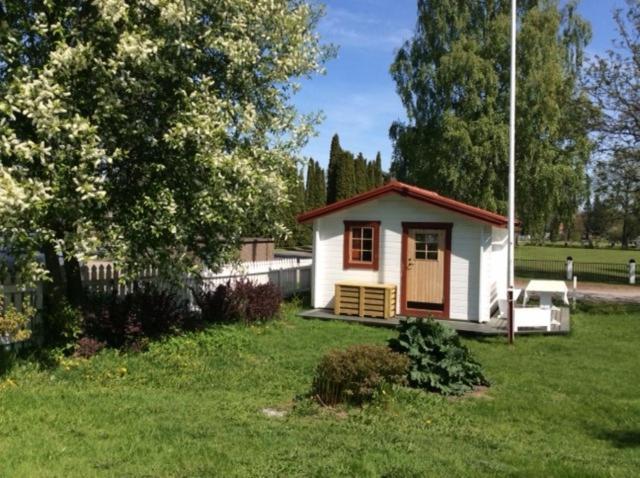 Villa Sjoehaesten Grangarde Exterior photo